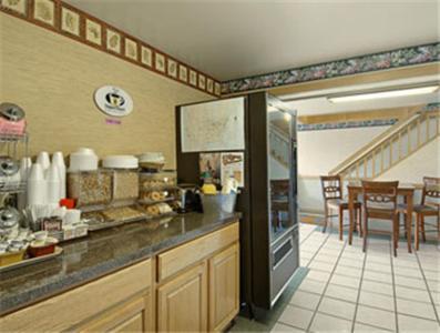 Super 8 Sheridan Nội địa bức ảnh